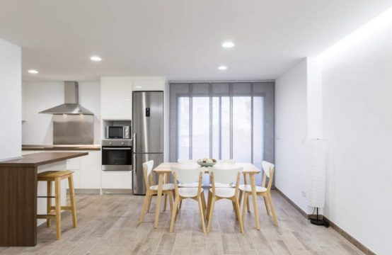 Аpartment for sale in Valencia &#8211; 121 m2 &#8211; 285,000€